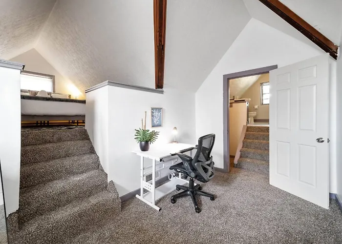 Collins Avenue Duplex - 2 Homes * Columbus