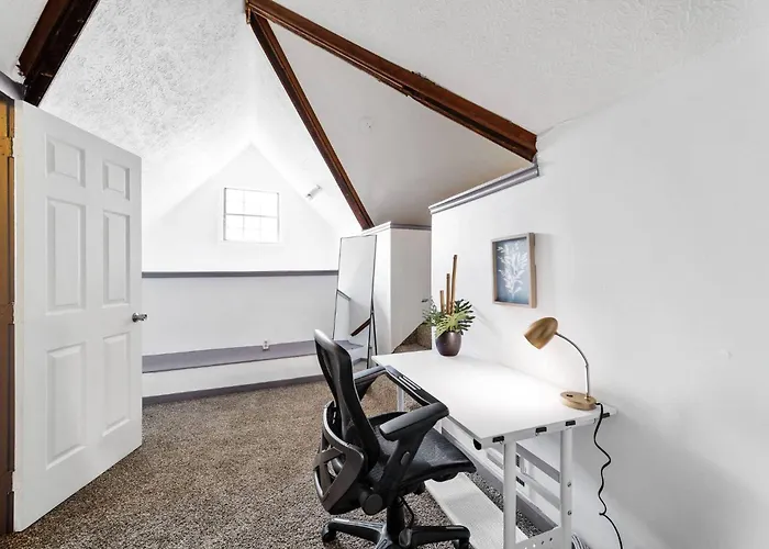 Collins Avenue Duplex - 2 Homes Columbus