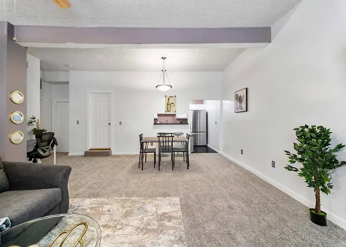 Collins Avenue Duplex - 2 Homes Сasa de vacaciones Columbus