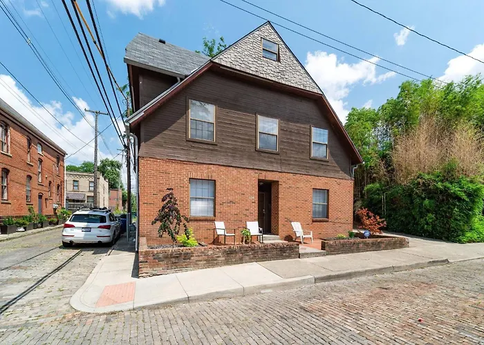 Collins Avenue Duplex - 2 Homes *